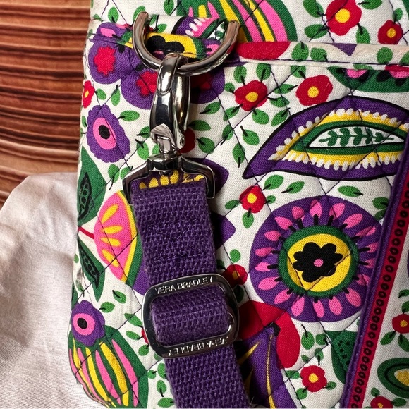 Vera Bradley 12” iPad Commuter Crossbody Bag in "Viva la Vera" Pattern excellent - Picture 4 of 8